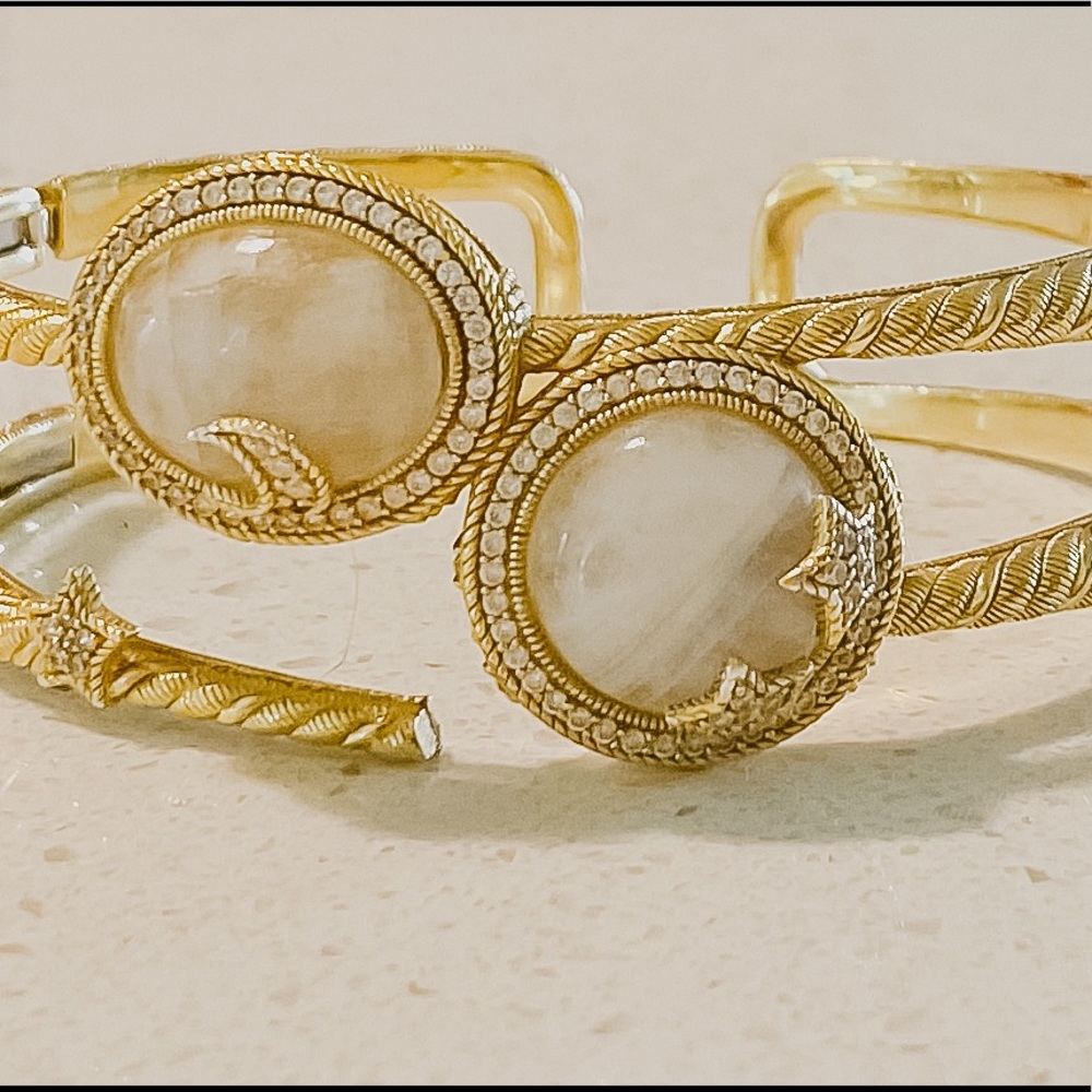 Judith Ripka Star/Moon Hinge Pictures for detail